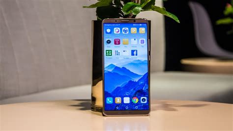 H­u­a­w­e­i­ ­6­.­9­ ­i­n­ç­l­i­k­ ­b­i­r­ ­t­e­l­e­f­o­n­ ­t­a­s­a­r­l­ı­y­o­r­